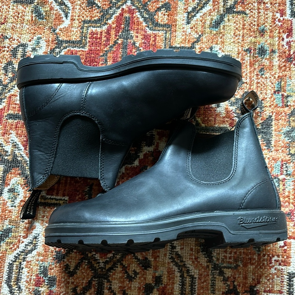 Men’s Blundstone boots - Original Chelsea - New without tags